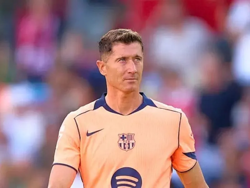 robert lewandowski tieu su su nghiep cua co may san ban ba lan