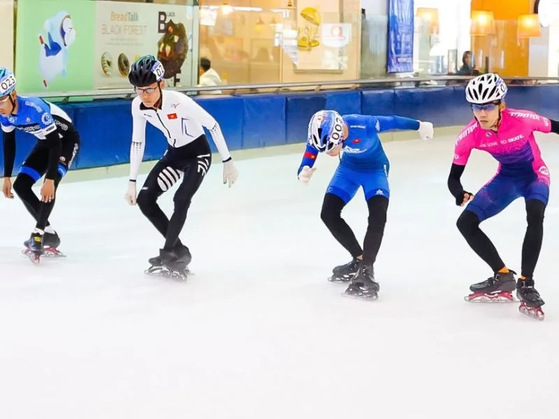 truot bang toc do giai ma suc hap dan cua speed skating